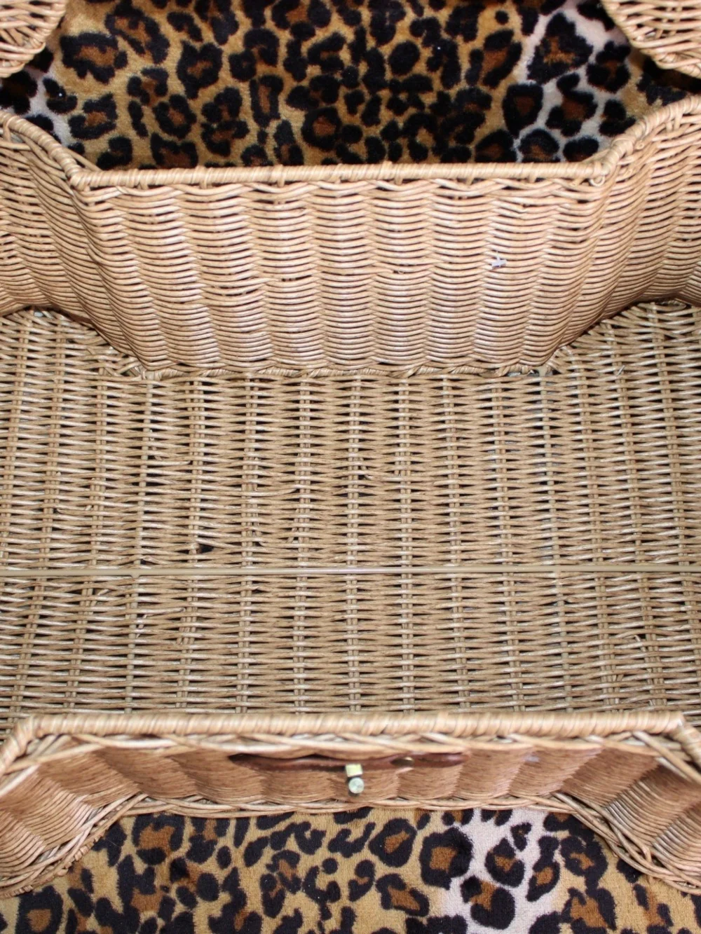 Wicker Bone-Shaped Pet Basket - Natural Rattan
